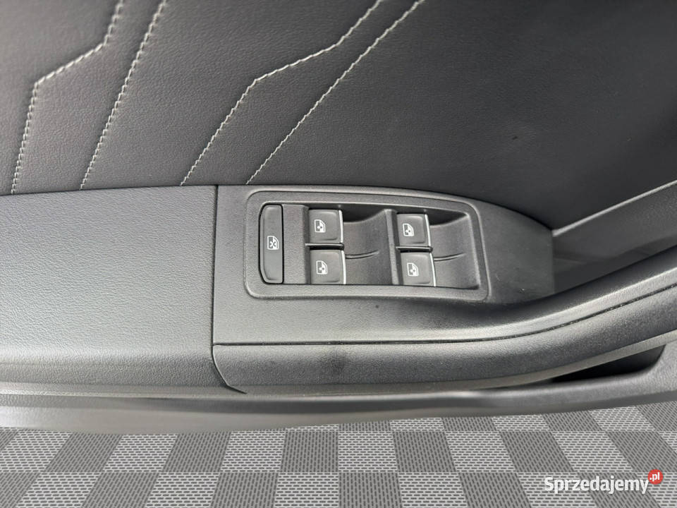 Seat Ateca WD6756R15 TSI FR DSG Podgrzf I kier relingi dachowe sprzedam