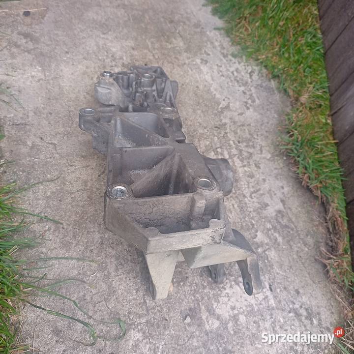 Łapa mocowanie alternatora Audi A4 b5 19 TDI Czajków