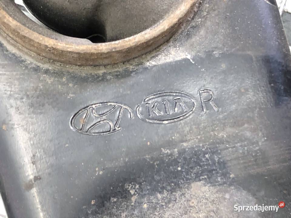 WAHACZ PRAWY PRZÓD KIA RIO IV Hatchback PRZEDNI