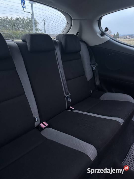 Peugeot 207 14 16V 90 2006r Dobieszyn