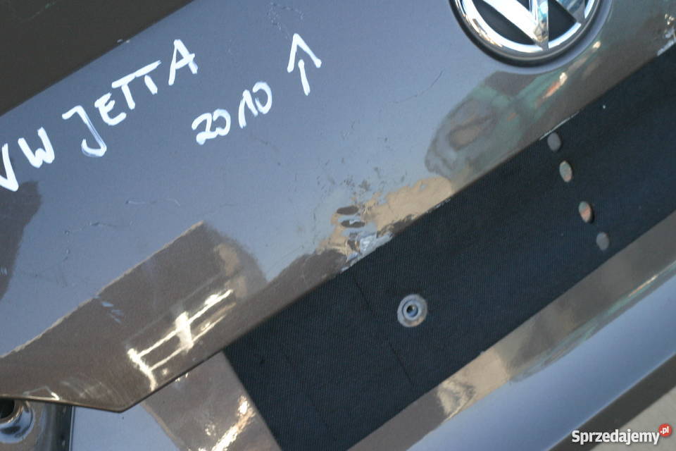 VW JETTA 10 KLAPA TYŁ SEDAN Bieleń