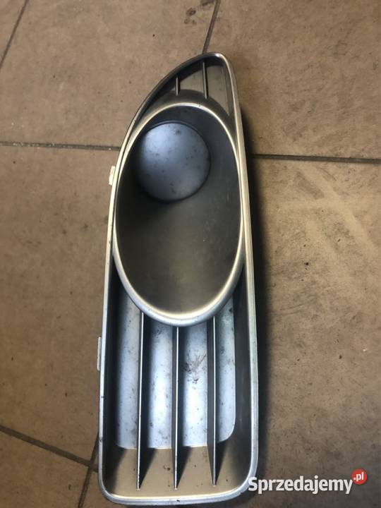 Fiat Linea atrapa halogenu w zderzaku prawa Piła