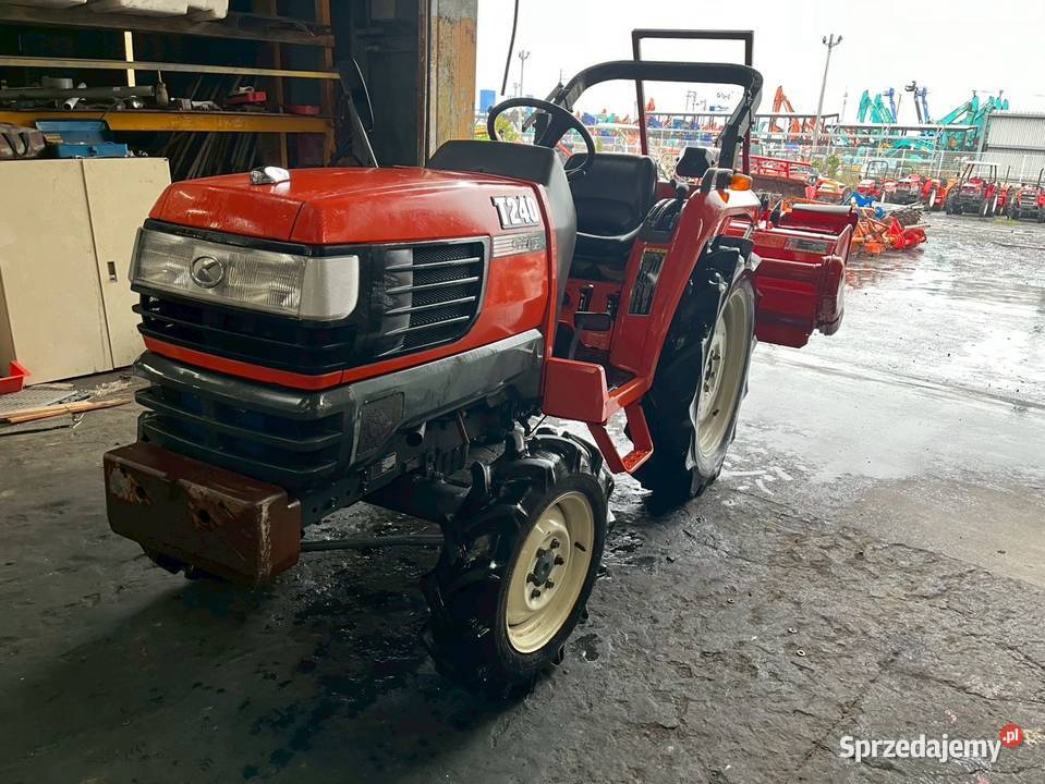 Traktor Kubota T240