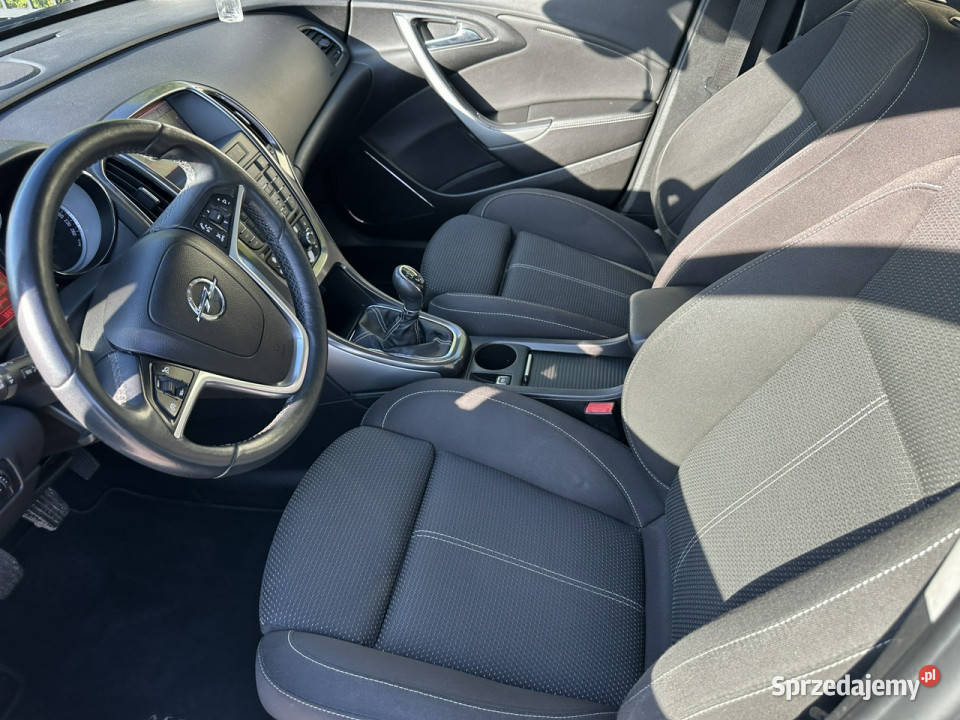 Opel Astra Biksenony podgrzewane fotele czujniki pomorskie