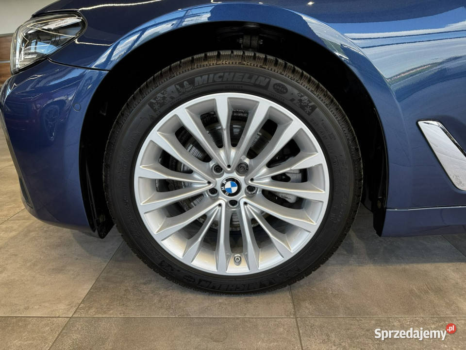 BMW 520 d Touring mHEV 190 automat 2021 r salon BMW Myślenice sprzedam