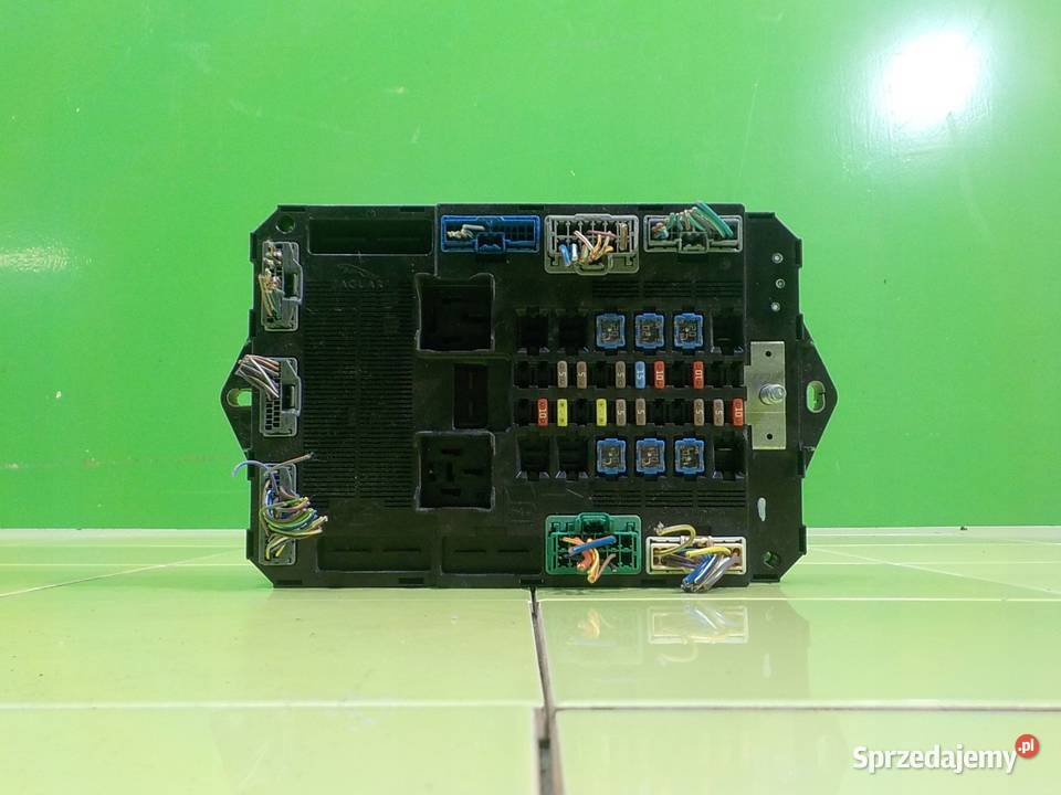 JAGUAR XF I X250 22 D 14r SEDAN 4D skrzynka Suków