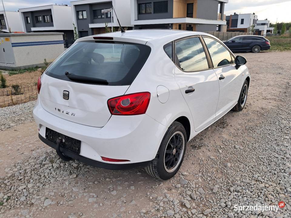Seat Ibiza 12 Benzyna MPI Alus Klima gniazdo USB Poznań sprzedam