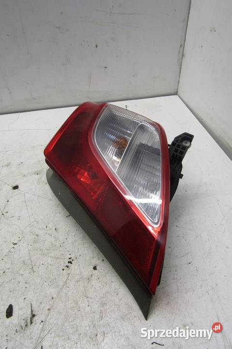 LAMPA TYLNA PRAWY TYŁ TOYOTA YARIS III 00025252 osobowe