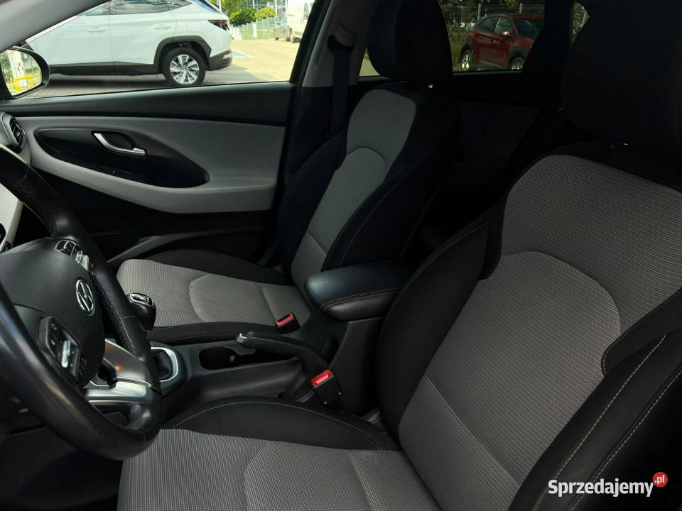 Hyundai i30 14 MPI 100 Classic Led Business Zarejestrowany w Polsce Piotrków Trybunalski