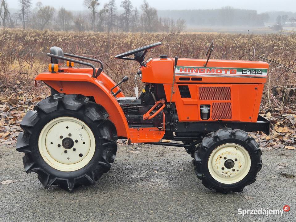 Traktorek traktor HINOMOTO C144D 14 44 Skrzynia biegów Manualna