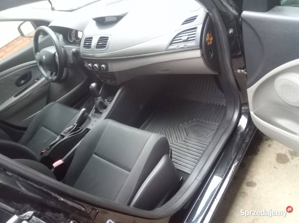 Renault Megane 16 benzyna 2011r Nowy rozrząd 100KM Krosno sprzedam