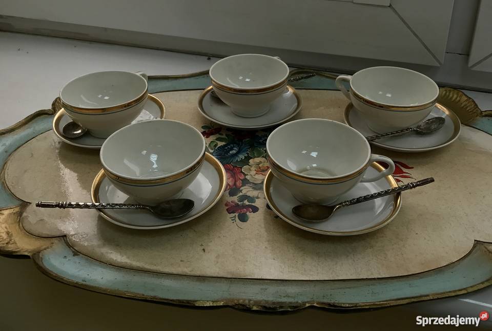 Zestaw białych filiżanek porcelana śląskie