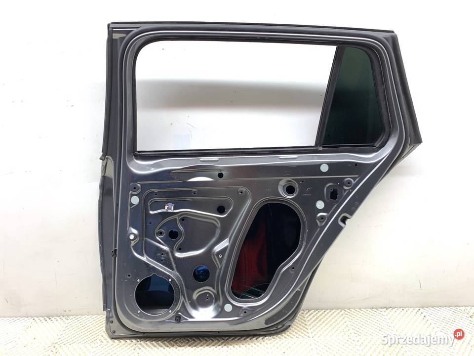 DRZWI PRAWY TYŁ LF7C SKODA SUPERB III Kombi osobowe