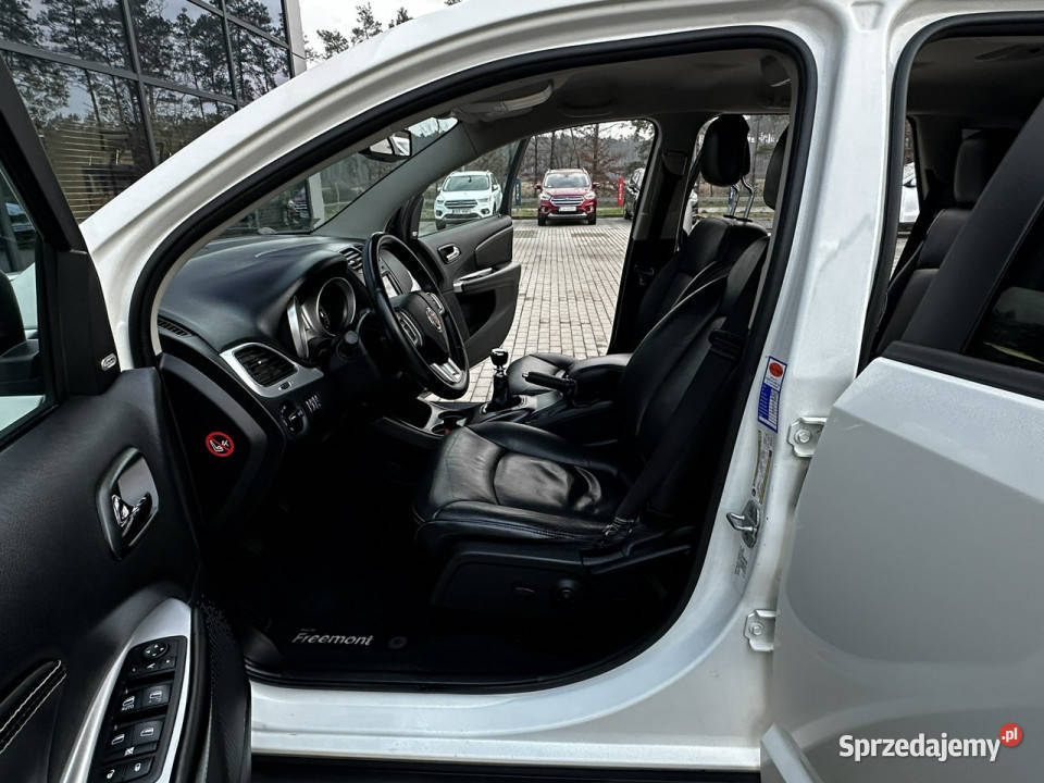 Fiat Freemont 7osób Skóra Navi KeyLessGo Alpine diesel
