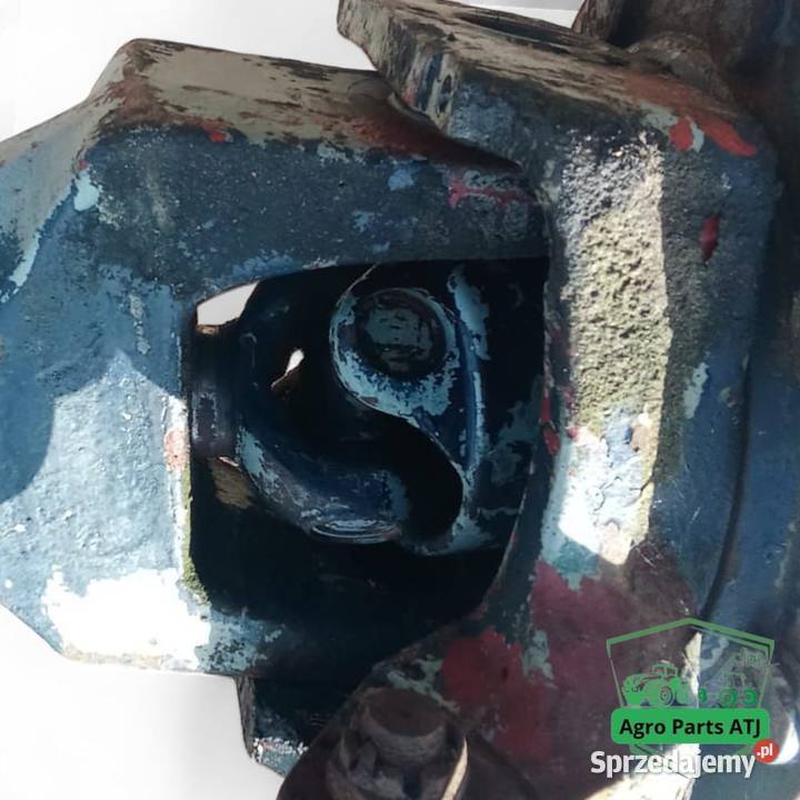 Zwolnica Zwrotnica Piasta Półoś ZF APL350 Deutz Ciechanowiec
