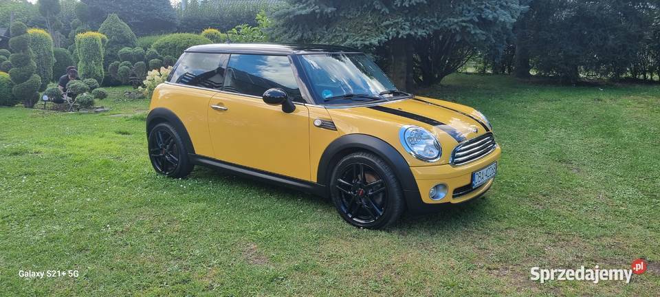 Piękne Mini Cooper dużym serwisie dolnośląskie Jelenia Góra