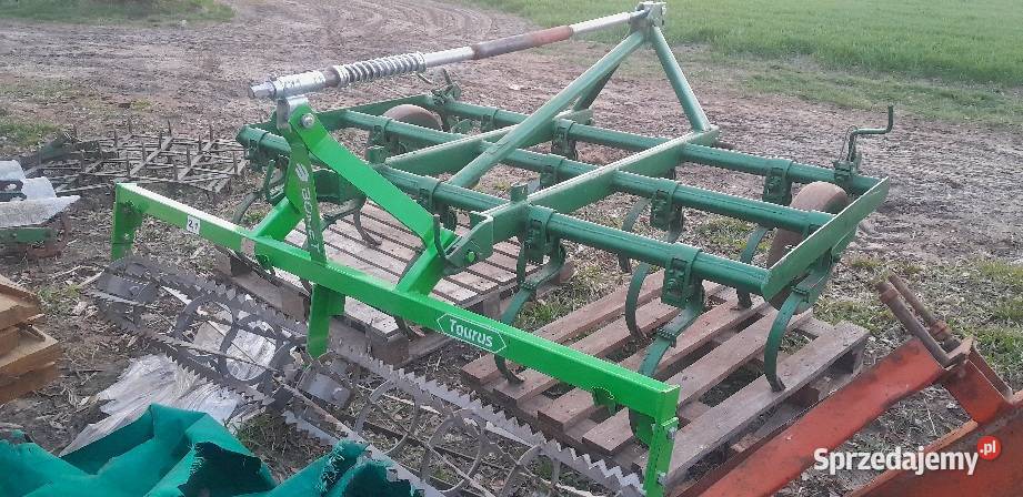 Kultywator z wałkiem Maszyny rolnicze mazowieckie Tczów
