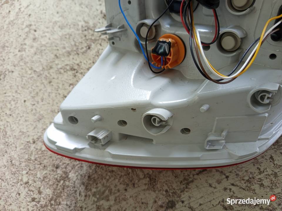 Lampa tylna prawa skoda super 2 oryginalna Rzeszów