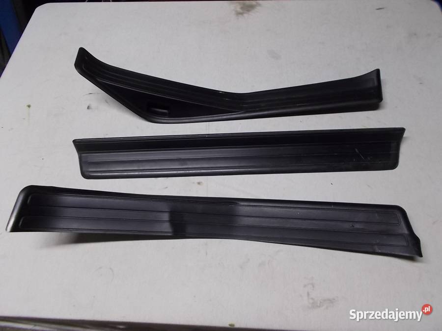Listwy progowe BMW 3 E46 Poniatowa
