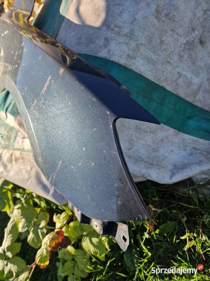 Błotnik prawy mazda 3 bk szary Rok produkcji 2005 sprzedam