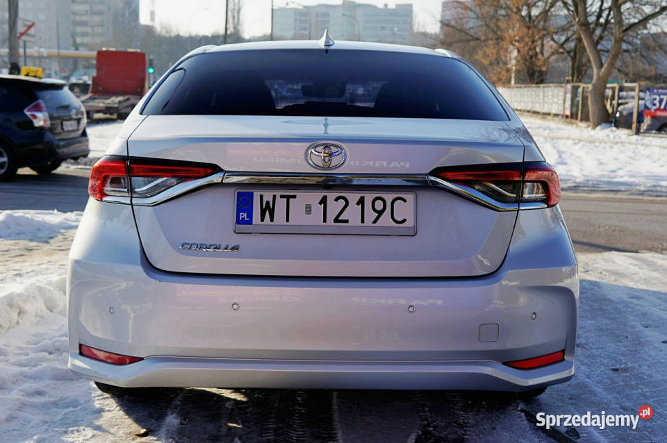 Toyota Corolla salon Polska automat super stan bluetooth