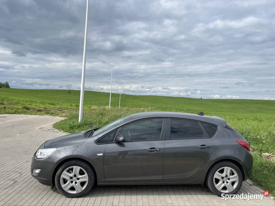 Astra j 17 110 265tkm światła do jazdy dziennej Białystok sprzedam