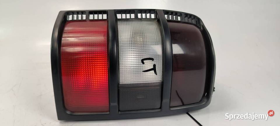 LAMPA LEWA TYŁ MITSHUBISHI PAJERO Lipno