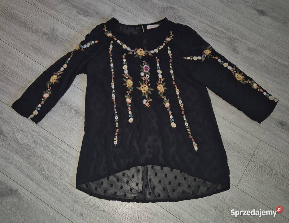 Bluzka damska czerń haft kwiaty SM Łódź sprzedam
