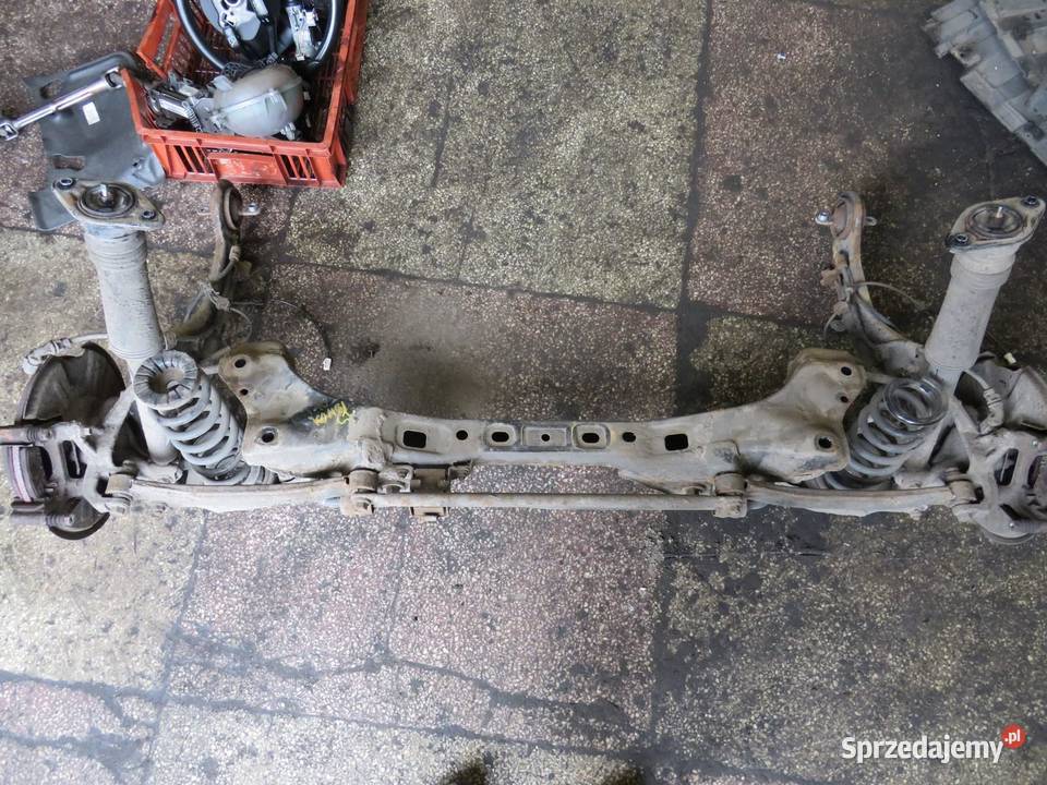 BELKA ZAWIESZENIA OŚ TYŁ I40 LIFT