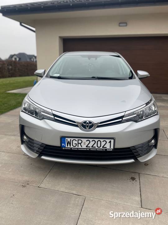 Toyota Corolla E18 16 132 LPG Salon bezwypadkowa Warka