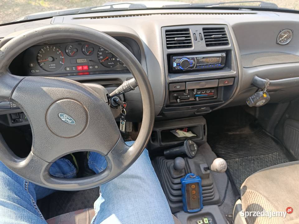 Ford Maverik 24 LPG nissan Terrano Zawiercie