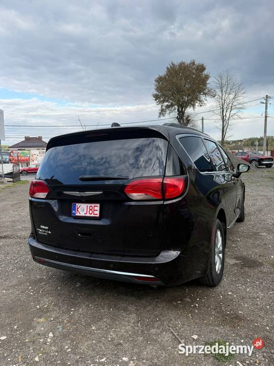 CHRYSLER PACIFICA TOURING L 36 2017 okazja tanio