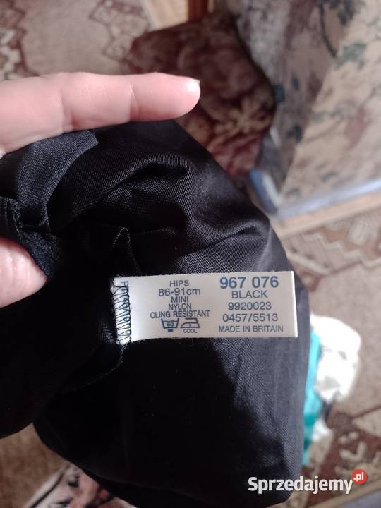 3436 XSS Bhs Czarna półhalka halka z Londynu Rozmiar S Kraków sprzedam