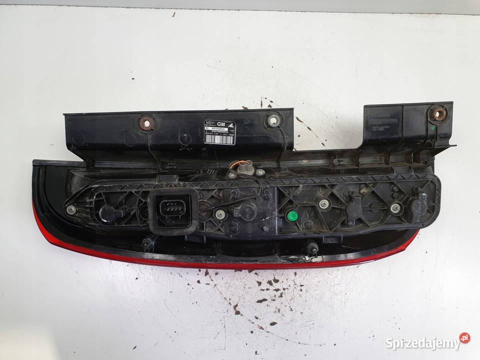 LAMPA PRAWA Fiat Doblo II Opel Combo D TYLNIA