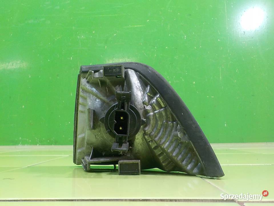 BMW 3 E36 COUPE 19 B 97r COUPE 2D kierunkowskaz Suków