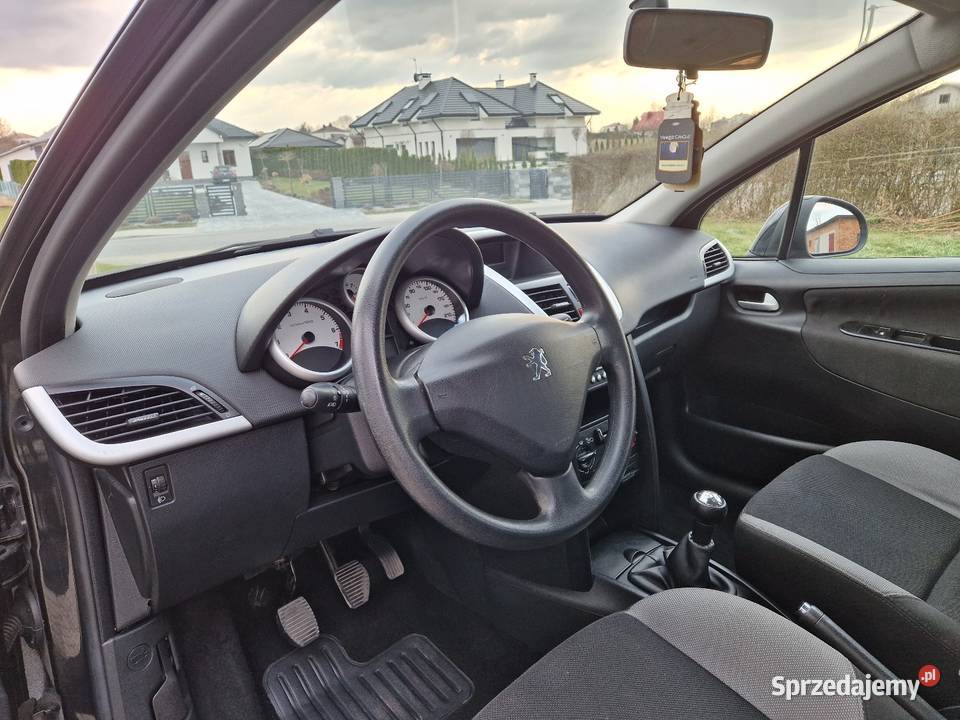 Peugeot 207 14 Benzyna 2009 Klima Zadbany Bez 1400cm3