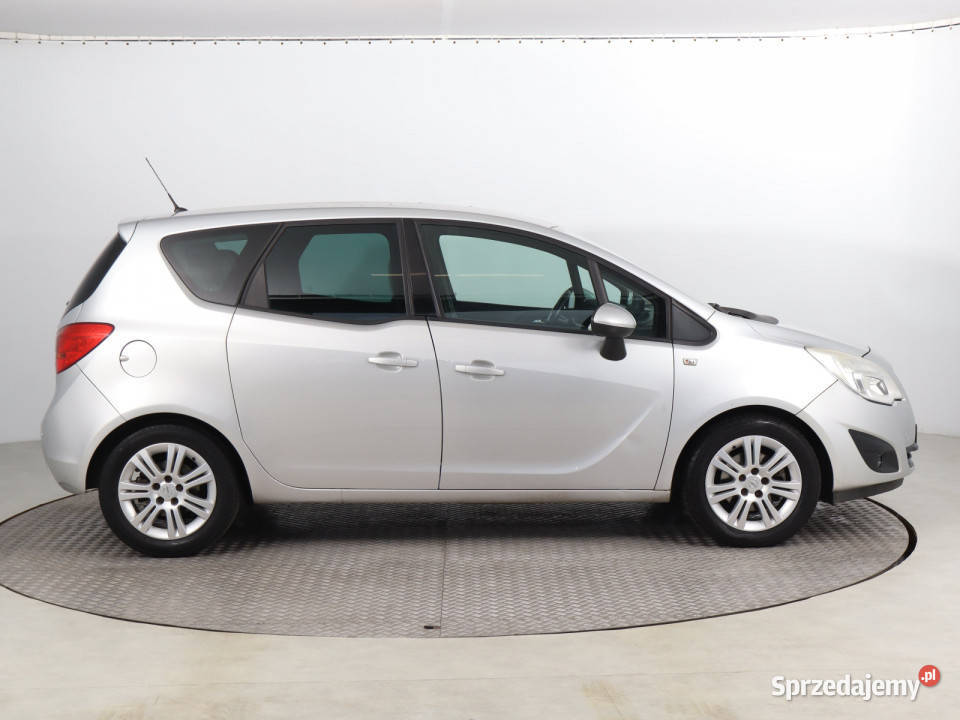 Opel Meriva 14 Turbo wielofunkcyjna kierownica Bielany Wrocławskie