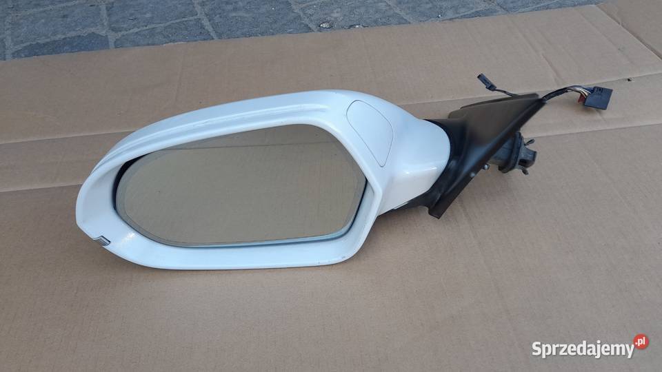 lusterko lewe audi A6