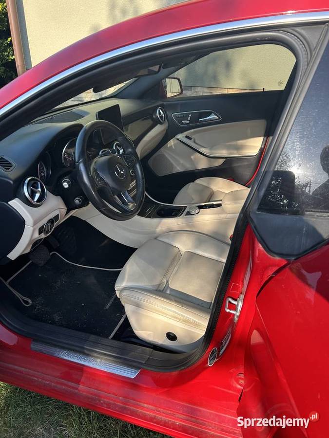 Mercedes CLA 250 4 matic Zator