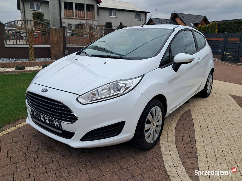 Sprzedam Ford Fiesta Mk7 125 benzyna Samochody osobowe Konin