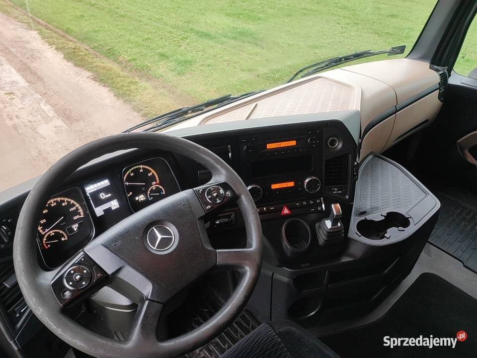 Mercedes Actros 1833 pomoc drogowa 18t laweta elektryczne szyby