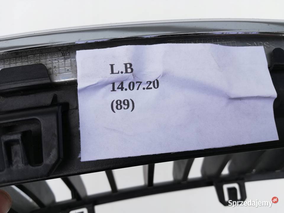 NERKA ATRAPY ZDERZAKA BMW E90 E91 Karoseria