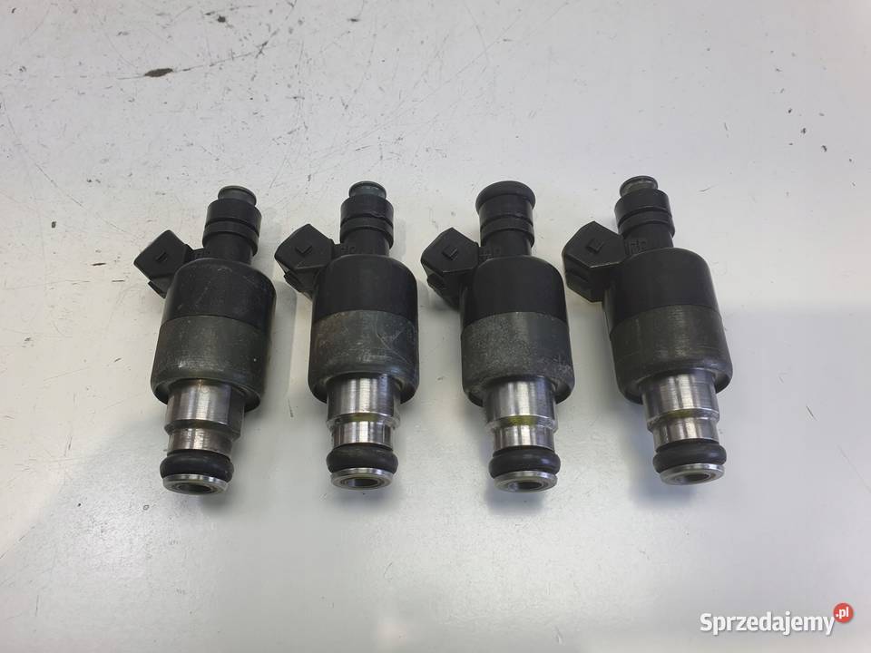 WTRYSKIWACZ Opel Corsa B 14 16V wtrysk 17089276