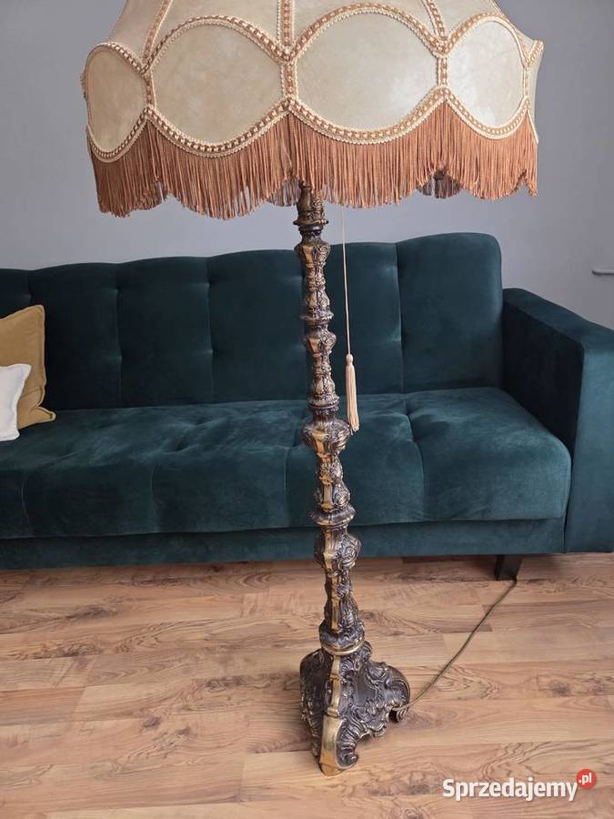 Lampa podłogowa