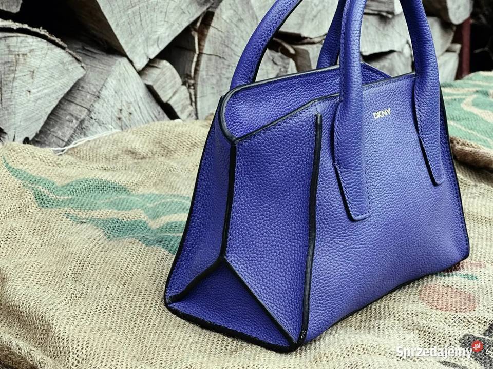 Mini kuferek DKNY Vintage 2016 stan Idealny czarny sprzedam