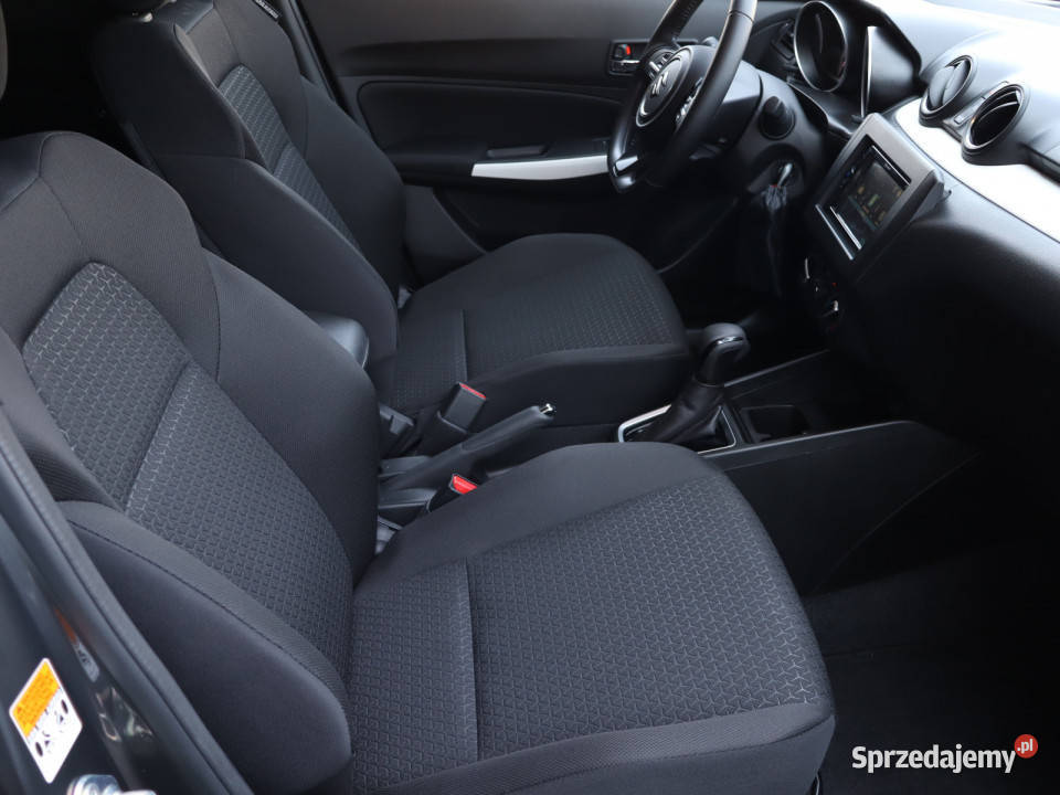 Suzuki Swift 12