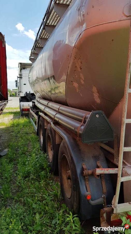 Naczepa FELDBINDER z przegrodą Rok produkcji 1995 Dąbrowa Górnicza