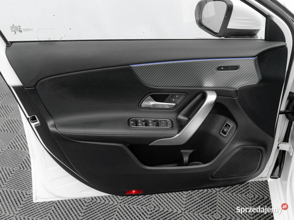 Mercedes A 200 GD8K606200 d Progressive 8GDCT 29180km sprzedam