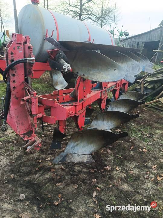 Pług Massey Ferguson na licencji Frost Maszyny rolnicze