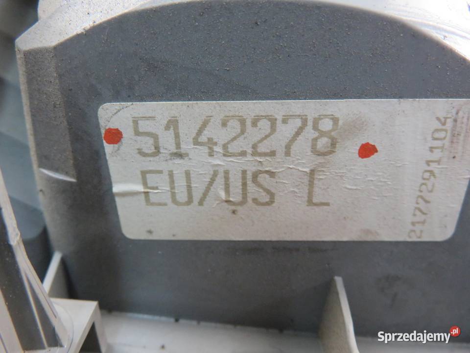 LAMPA LEWA TYLNA KLAPA SAAB 95 Kombi 5142278 osobowe małopolskie sprzedam